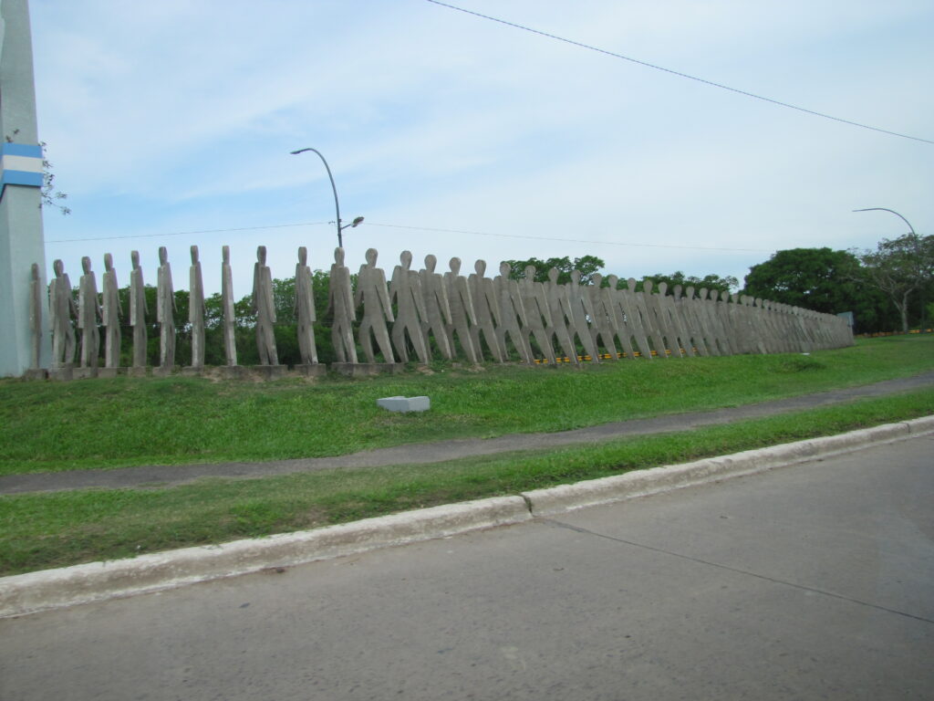 statue malvinas Argentina