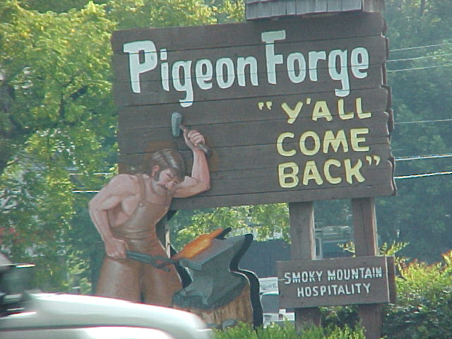 Pigeon Forge Sign