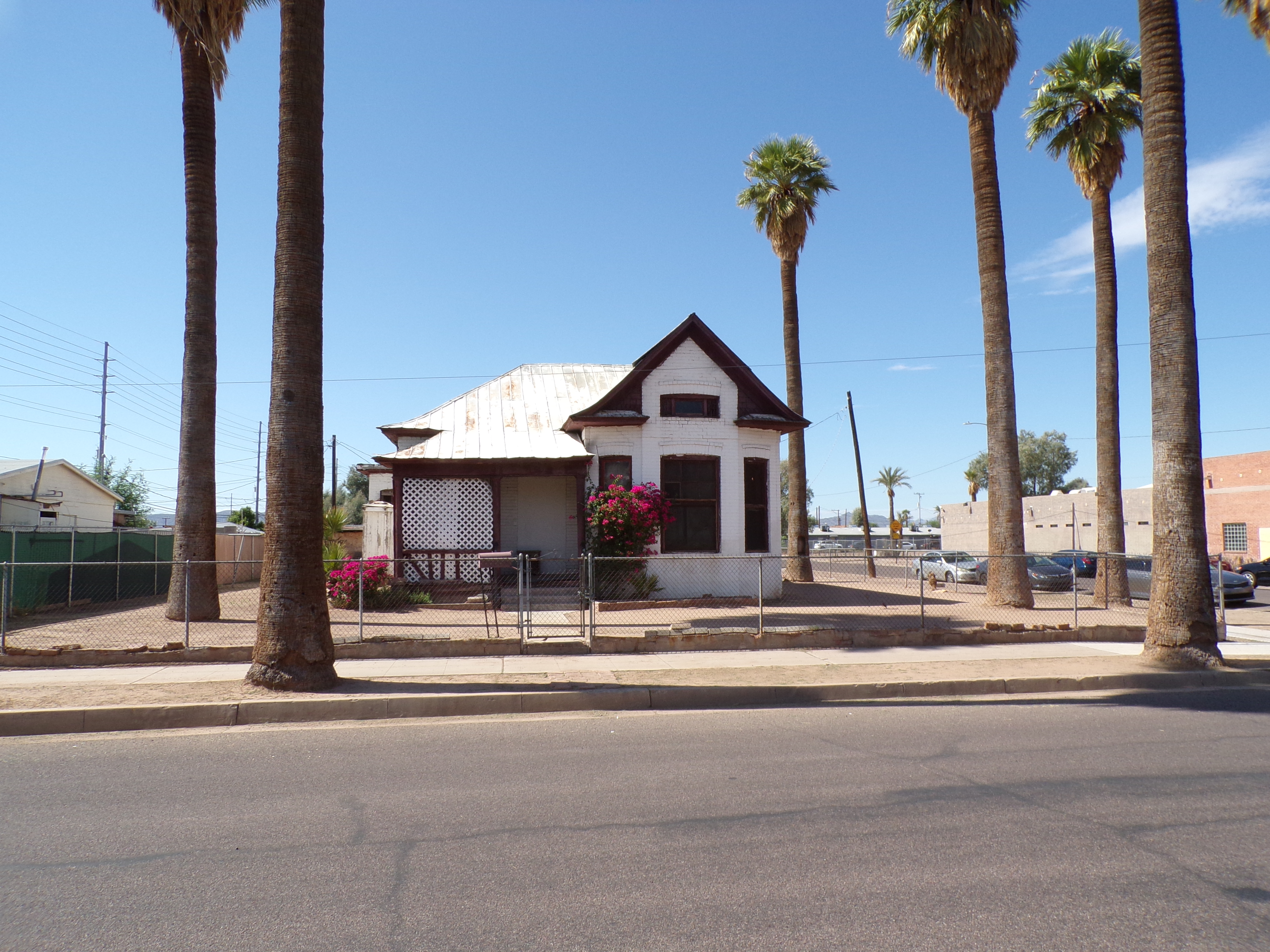 house in Phoenix 2