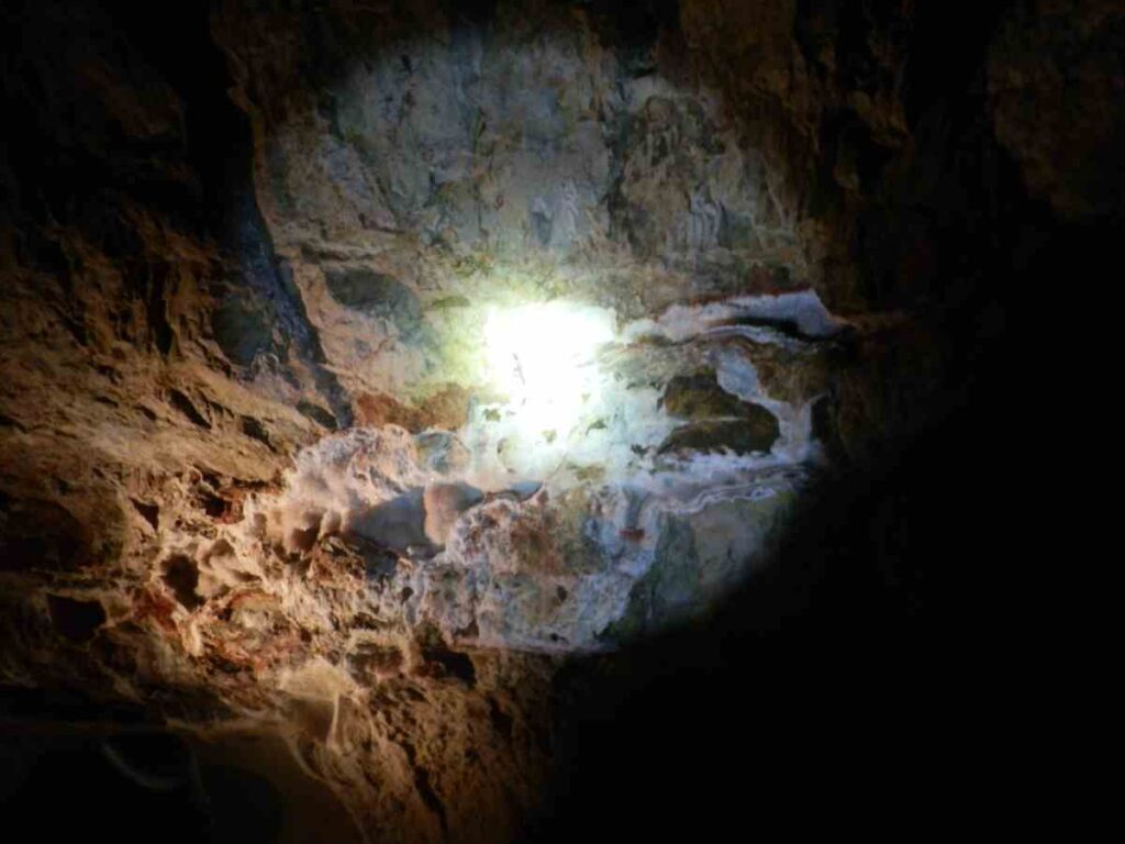 jewel cave South Dakota